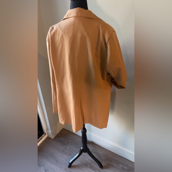 Women's Long Tan Blazer NWOT - Picture 4 of 4